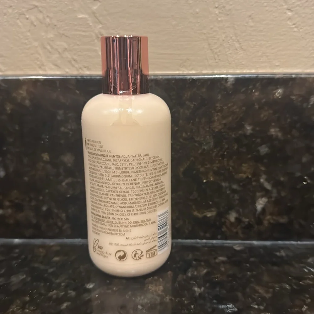 NEW Makeup Revolution Glow Body Veil Face & Body Foundation With Hyaluronic Acid